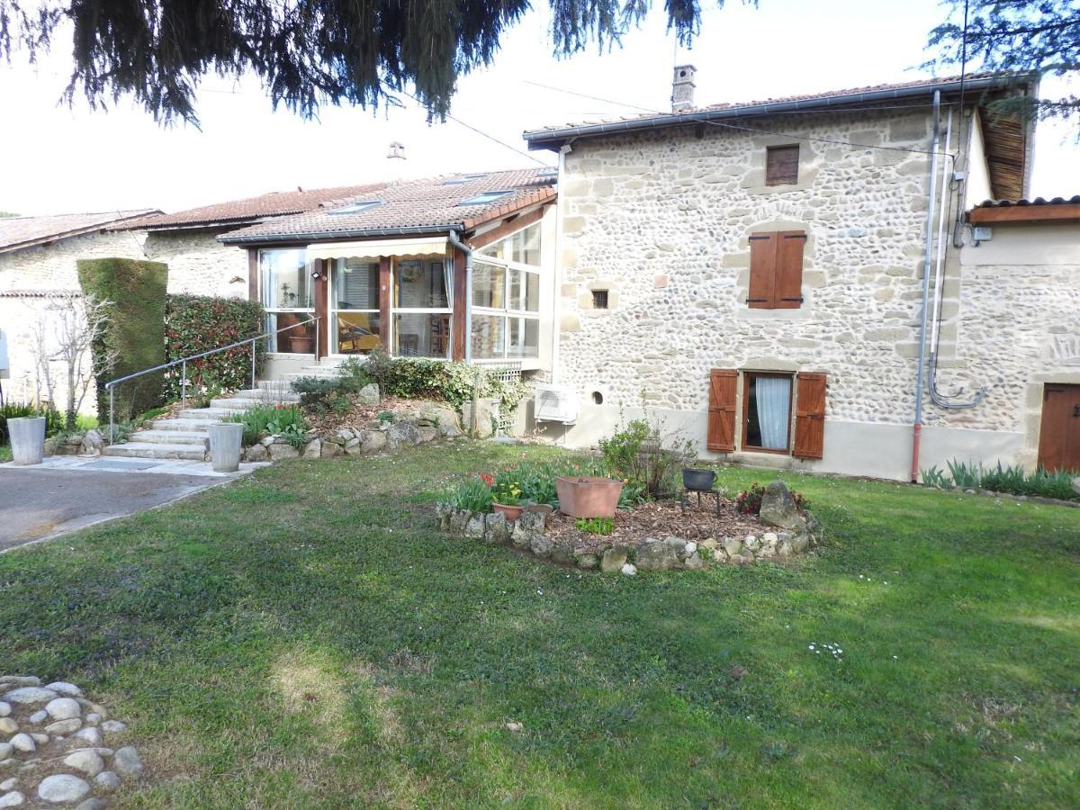 Gite De La Pierre Verte Saint-Lattier Extérieur photo